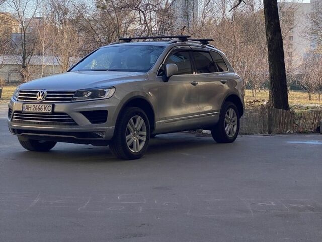 Сірий Фольксваген Туарег, об'ємом двигуна 3 л та пробігом 167 тис. км за 33000 $, фото 1 на Automoto.ua