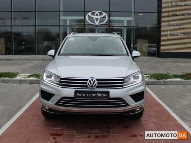 Сірий Фольксваген Туарег, об'ємом двигуна 3 л та пробігом 171 тис. км за 28900 $, фото 1 на Automoto.ua