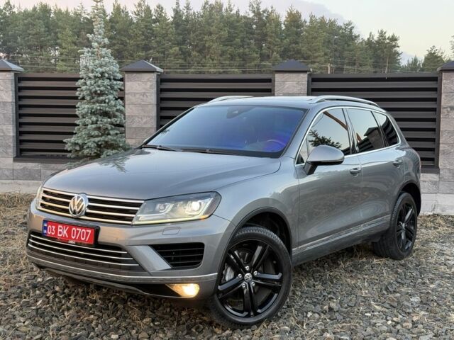 Серый Фольксваген Туарег, объемом двигателя 3.6 л и пробегом 240 тыс. км за 18999 $, фото 1 на Automoto.ua
