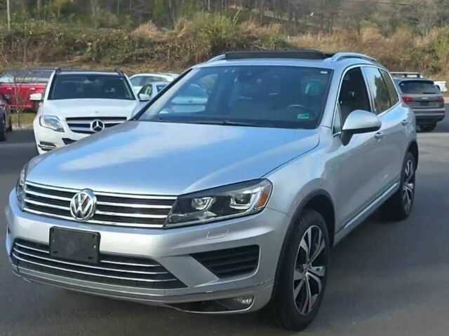 Сірий Фольксваген Туарег, об'ємом двигуна 0 л та пробігом 82 тис. км за 14000 $, фото 1 на Automoto.ua