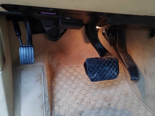 Синий Фольксваген Туарег, объемом двигателя 2.5 л и пробегом 336 тыс. км за 5500 $, фото 1 на Automoto.ua