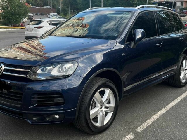 Синий Фольксваген Туарег, объемом двигателя 3 л и пробегом 140 тыс. км за 22000 $, фото 1 на Automoto.ua