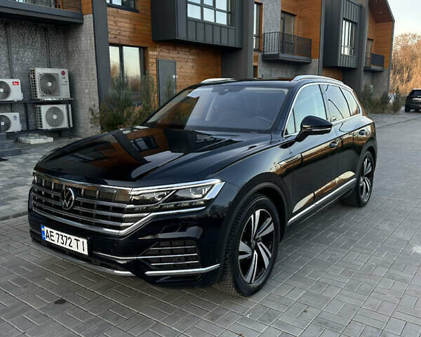 Синий Фольксваген Туарег, объемом двигателя 2.97 л и пробегом 49 тыс. км за 65999 $, фото 1 на Automoto.ua