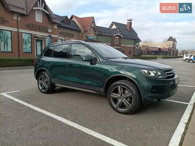 Зелений Фольксваген Туарег, об'ємом двигуна 2.97 л та пробігом 445 тис. км за 16800 $, фото 1 на Automoto.ua