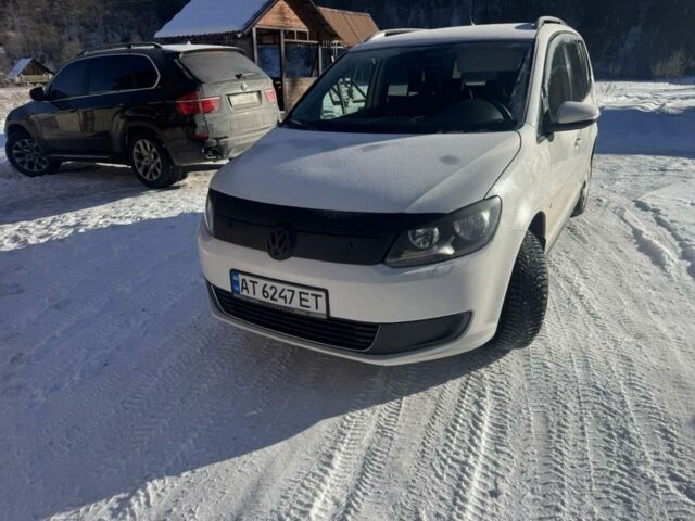 Білий Фольксваген Туран, об'ємом двигуна 1.6 л та пробігом 320 тис. км за 8800 $, фото 1 на Automoto.ua