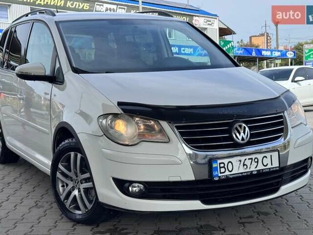 Білий Фольксваген Туран, об'ємом двигуна 1.4 л та пробігом 282 тис. км за 5700 $, фото 1 на Automoto.ua