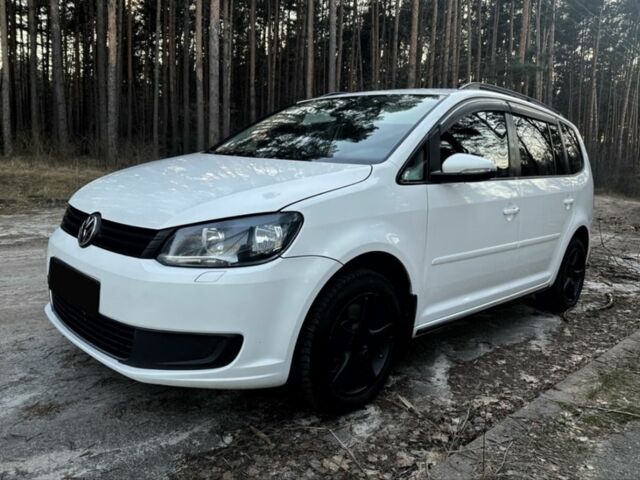 Белый Фольксваген Туран, объемом двигателя 1.4 л и пробегом 260 тыс. км за 6200 $, фото 1 на Automoto.ua