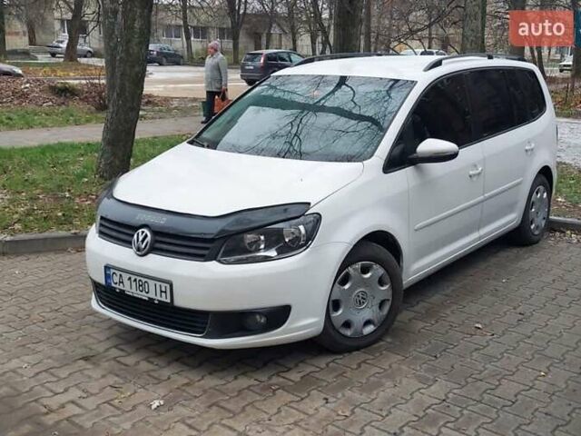 Белый Фольксваген Туран, объемом двигателя 1.39 л и пробегом 259 тыс. км за 7100 $, фото 1 на Automoto.ua