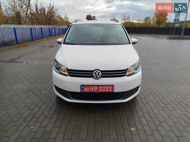 Білий Фольксваген Туран, об'ємом двигуна 1.4 л та пробігом 238 тис. км за 8800 $, фото 1 на Automoto.ua