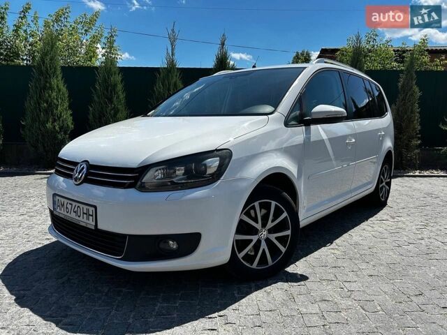 Белый Фольксваген Туран, объемом двигателя 1.97 л и пробегом 170 тыс. км за 10600 $, фото 1 на Automoto.ua