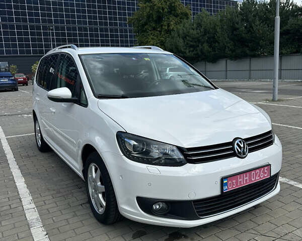 Белый Фольксваген Туран, объемом двигателя 1.39 л и пробегом 147 тыс. км за 9250 $, фото 1 на Automoto.ua