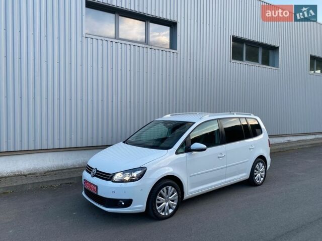 Білий Фольксваген Туран, об'ємом двигуна 1.39 л та пробігом 190 тис. км за 10500 $, фото 1 на Automoto.ua