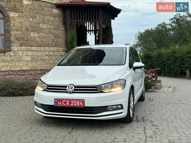 Білий Фольксваген Туран, об'ємом двигуна 1.6 л та пробігом 230 тис. км за 14400 $, фото 1 на Automoto.ua