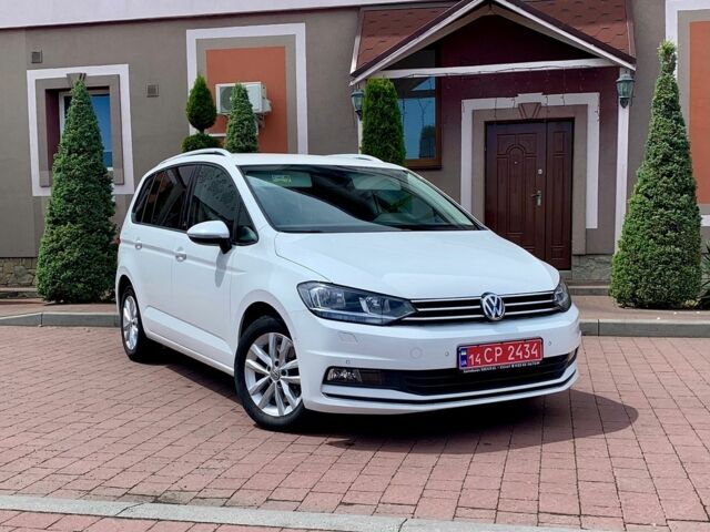 Білий Фольксваген Туран, об'ємом двигуна 1.97 л та пробігом 207 тис. км за 16900 $, фото 1 на Automoto.ua