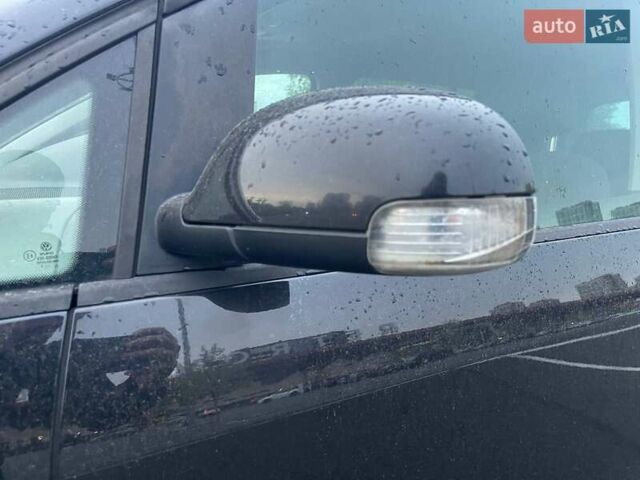 Чорний Фольксваген Туран, об'ємом двигуна 1.97 л та пробігом 384 тис. км за 5300 $, фото 1 на Automoto.ua