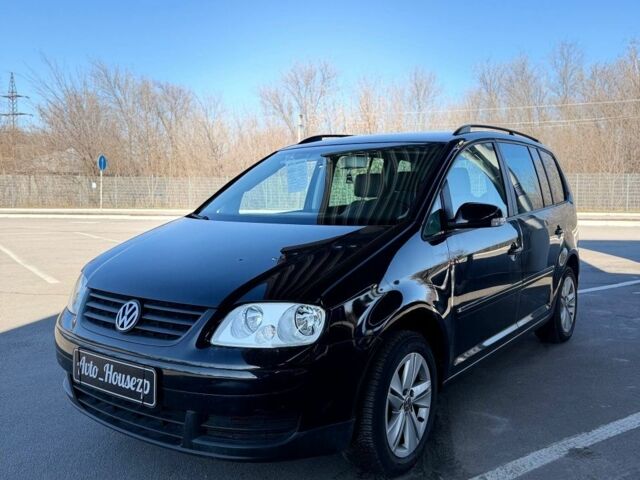 Чорний Фольксваген Туран, об'ємом двигуна 0 л та пробігом 212 тис. км за 6000 $, фото 1 на Automoto.ua