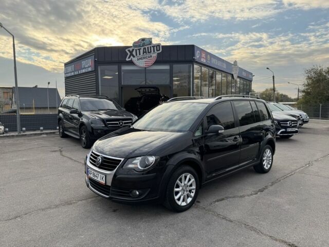 Черный Фольксваген Туран, объемом двигателя 1.9 л и пробегом 278 тыс. км за 7100 $, фото 1 на Automoto.ua