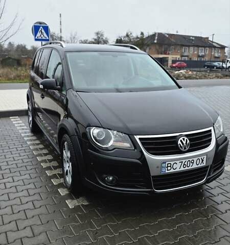 Чорний Фольксваген Туран, об'ємом двигуна 1.97 л та пробігом 240 тис. км за 7300 $, фото 1 на Automoto.ua