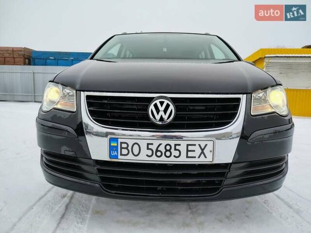 Чорний Фольксваген Туран, об'ємом двигуна 1.9 л та пробігом 280 тис. км за 7900 $, фото 1 на Automoto.ua