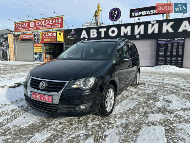 Чорний Фольксваген Туран, об'ємом двигуна 1.4 л та пробігом 224 тис. км за 9000 $, фото 1 на Automoto.ua