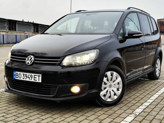 Чорний Фольксваген Туран, об'ємом двигуна 2 л та пробігом 273 тис. км за 8700 $, фото 1 на Automoto.ua