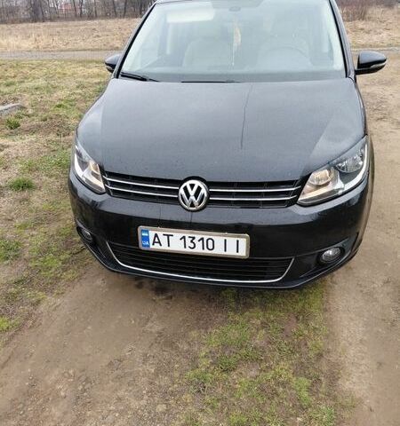 Черный Фольксваген Туран, объемом двигателя 1.97 л и пробегом 260 тыс. км за 11000 $, фото 1 на Automoto.ua