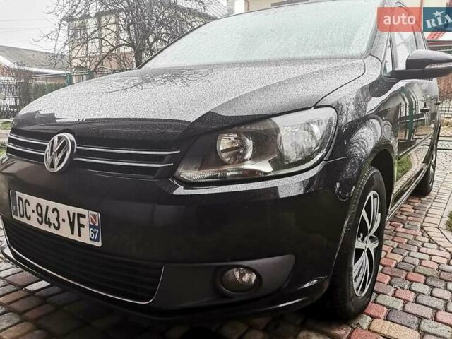 Черный Фольксваген Туран, объемом двигателя 1.6 л и пробегом 211 тыс. км за 12950 $, фото 1 на Automoto.ua