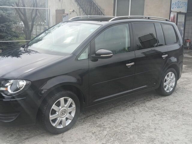 Черный Фольксваген Туран, объемом двигателя 0 л и пробегом 257 тыс. км за 7825 $, фото 1 на Automoto.ua