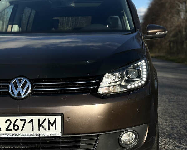 Коричневый Фольксваген Туран, объемом двигателя 1.6 л и пробегом 277 тыс. км за 10900 $, фото 1 на Automoto.ua