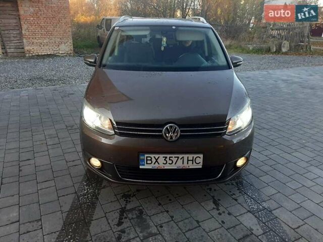 Коричневый Фольксваген Туран, объемом двигателя 1.6 л и пробегом 209 тыс. км за 10500 $, фото 1 на Automoto.ua