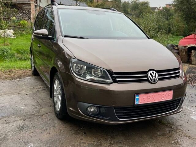 Коричневий Фольксваген Туран, об'ємом двигуна 1.6 л та пробігом 3 тис. км за 9900 $, фото 1 на Automoto.ua