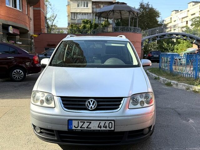 Фольксваген Туран, объемом двигателя 1.9 л и пробегом 340 тыс. км за 2999 $, фото 1 на Automoto.ua