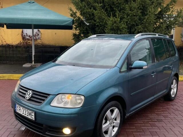 Фольксваген Туран, объемом двигателя 1.9 л и пробегом 300 тыс. км за 2250 $, фото 1 на Automoto.ua