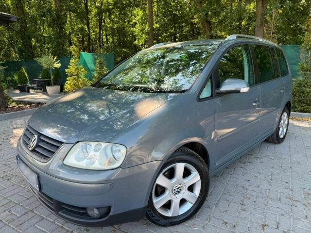 Фольксваген Туран, об'ємом двигуна 2 л та пробігом 3 тис. км за 3500 $, фото 1 на Automoto.ua