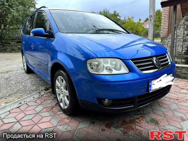 Фольксваген Туран, об'ємом двигуна 2 л та пробігом 215 тис. км за 6200 $, фото 1 на Automoto.ua