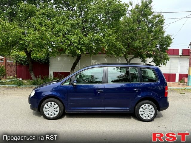 Фольксваген Туран, объемом двигателя 1.9 л и пробегом 200 тыс. км за 2950 $, фото 1 на Automoto.ua