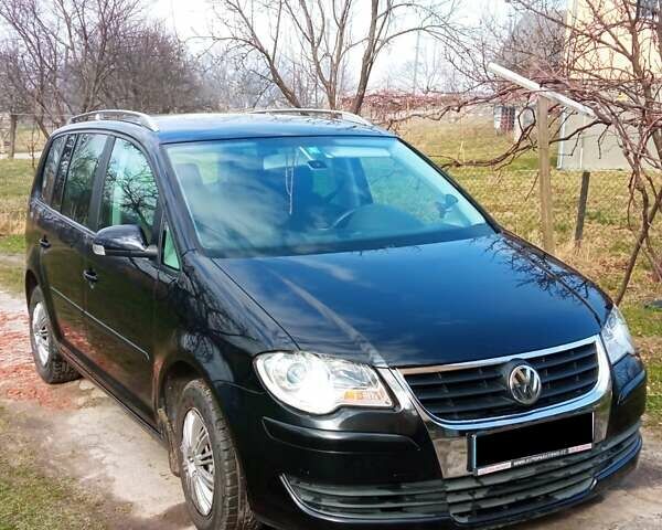 Фольксваген Туран, объемом двигателя 1.39 л и пробегом 176 тыс. км за 6500 $, фото 1 на Automoto.ua