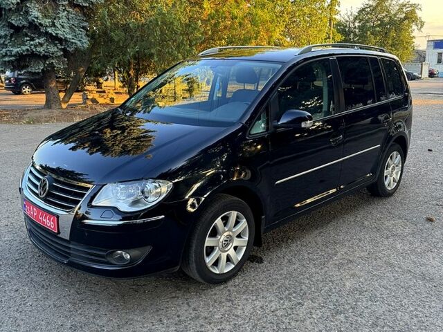 Фольксваген Туран, объемом двигателя 1.4 л и пробегом 164 тыс. км за 7400 $, фото 1 на Automoto.ua