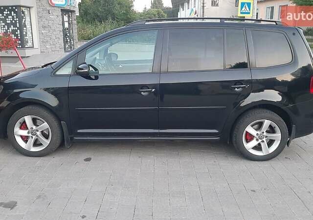 Фольксваген Туран, объемом двигателя 1.39 л и пробегом 304 тыс. км за 11000 $, фото 1 на Automoto.ua