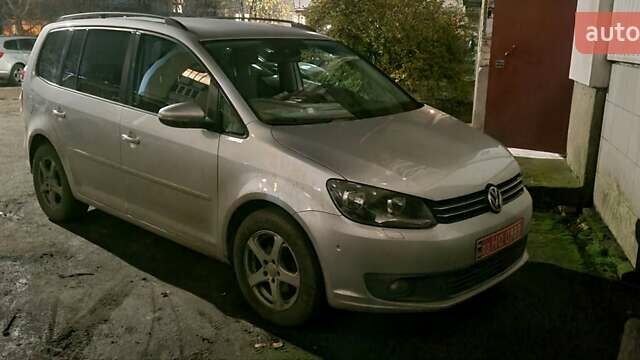 Фольксваген Туран, объемом двигателя 1.6 л и пробегом 288 тыс. км за 9999 $, фото 1 на Automoto.ua
