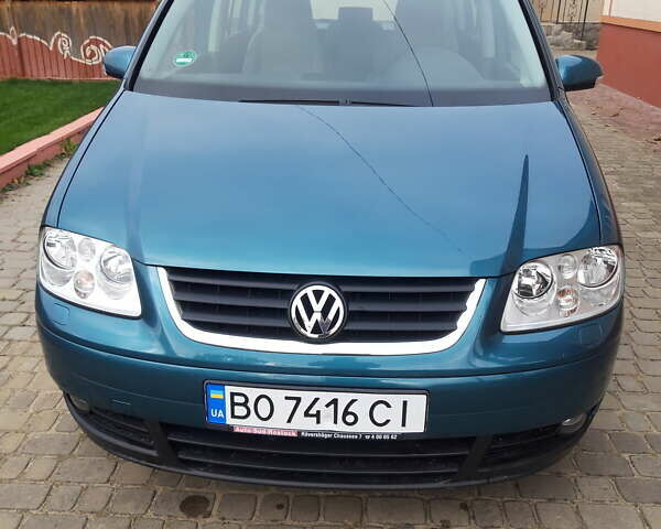 Фольксваген Туран, объемом двигателя 1.6 л и пробегом 196 тыс. км за 5500 $, фото 1 на Automoto.ua