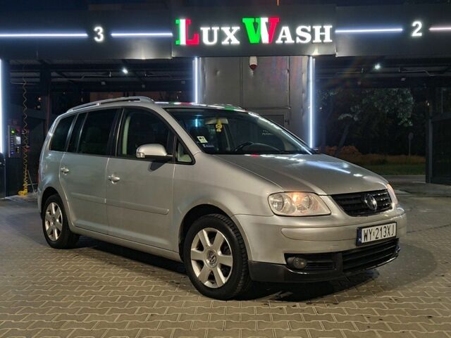 Серый Фольксваген Туран, объемом двигателя 0 л и пробегом 467 тыс. км за 2568 $, фото 1 на Automoto.ua