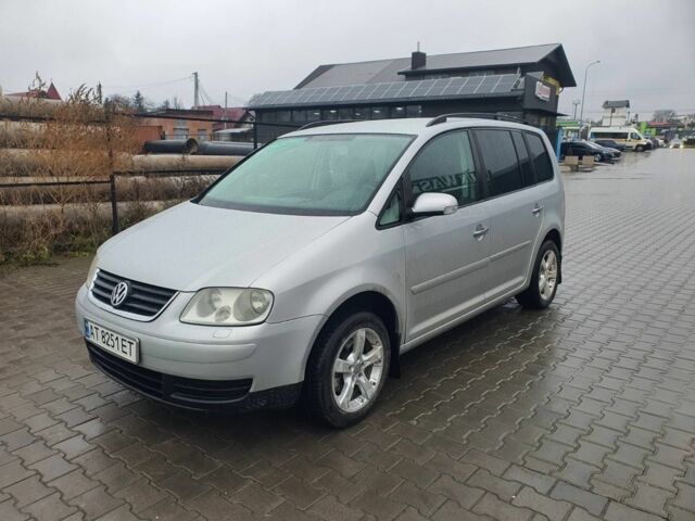 Сірий Фольксваген Туран, об'ємом двигуна 1.6 л та пробігом 270 тис. км за 4700 $, фото 1 на Automoto.ua