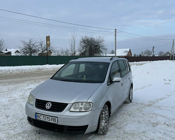Сірий Фольксваген Туран, об'ємом двигуна 1.97 л та пробігом 270 тис. км за 5600 $, фото 1 на Automoto.ua