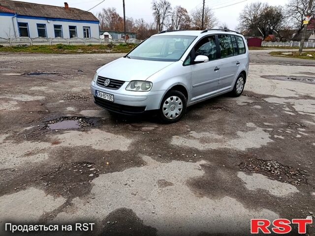 Сірий Фольксваген Туран, об'ємом двигуна 1.9 л та пробігом 340 тис. км за 2700 $, фото 1 на Automoto.ua