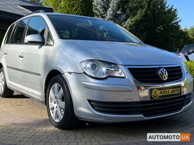Серый Фольксваген Туран, объемом двигателя 1.4 л и пробегом 164 тыс. км за 5999 $, фото 1 на Automoto.ua