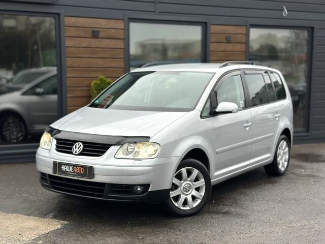 Сірий Фольксваген Туран, об'ємом двигуна 1.6 л та пробігом 267 тис. км за 6500 $, фото 1 на Automoto.ua