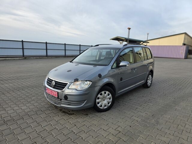 Сірий Фольксваген Туран, об'ємом двигуна 1.4 л та пробігом 215 тис. км за 5350 $, фото 1 на Automoto.ua