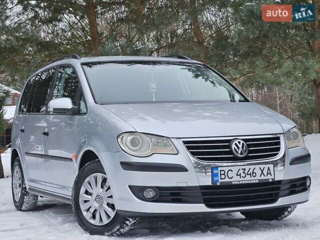 Сірий Фольксваген Туран, об'ємом двигуна 1.6 л та пробігом 215 тис. км за 6350 $, фото 1 на Automoto.ua