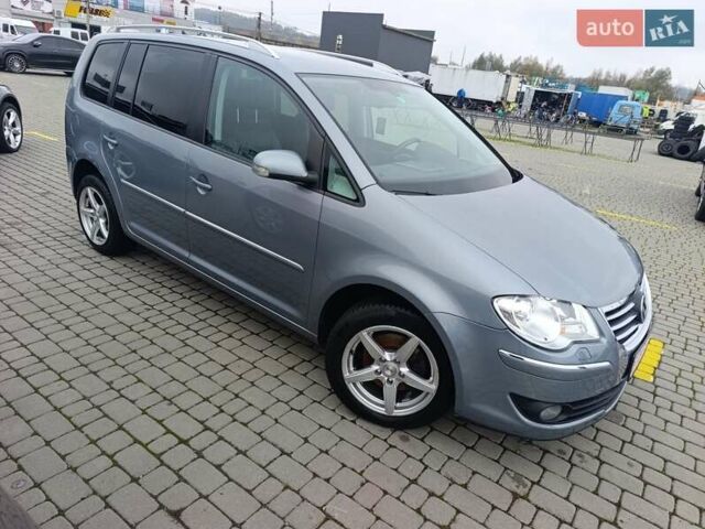 Серый Фольксваген Туран, объемом двигателя 1.4 л и пробегом 170 тыс. км за 7882 $, фото 1 на Automoto.ua
